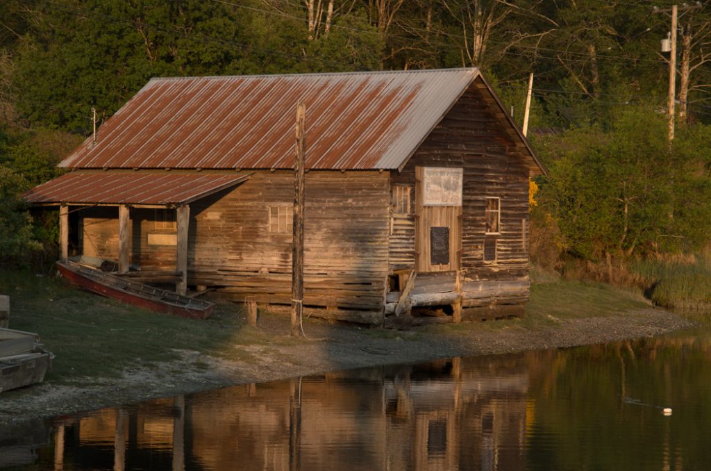malcolm_island_boathouse1