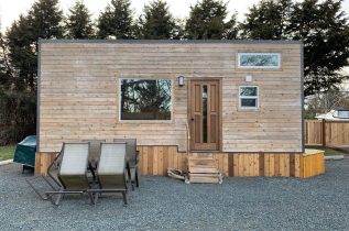 Stay Tiny: Campbell River Tiny House